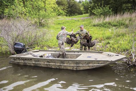 Outboard Jon Boat Grizzly® 1654 T Sportsman Tracker Sport Fishing