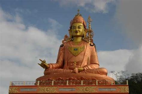 Statue of Guru Rinpoche, South Sikkim| Statue of Guru Rinpoche Photos and Timings