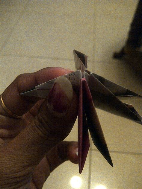 Paper swan - MAKE USE OF WASTE MATERIALS