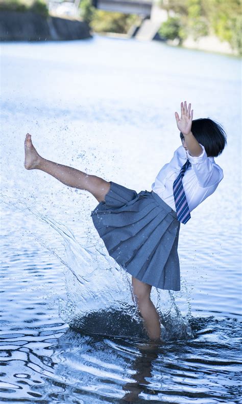 Miku Kuwajima's feet