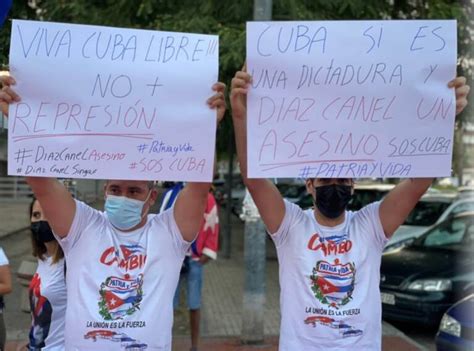 La Comunidad Cubana De Murcia Se Echa A La Calle Para Clamar Por La