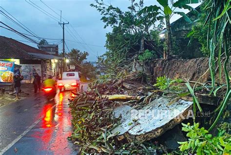 Jalur Alternatif Bogor Sukabumi Dilanda Banjir Lintasan Republika Online