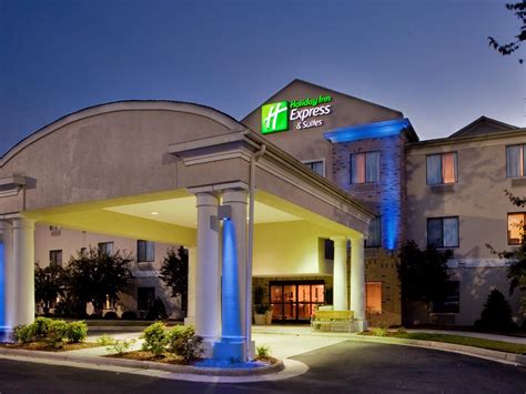 Hotel in Kinston, NC | Holiday Inn Express & Suites Kinston