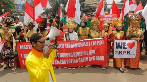 Gelar Aksi Budaya Mahasiswa Dukung Revisi Uu Kpk