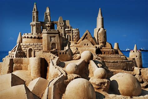 Beautiful Skyscraper Castles Sculpted In Sand