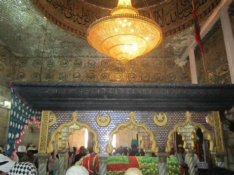 Haji Ali Dargah, Mumbai-A Religious Monument of Communal Harmony - HubPages