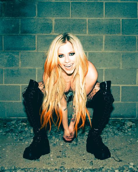 Avril Debuts Brit For INLOVE Magazine Music News BreatheHeavy Exhale