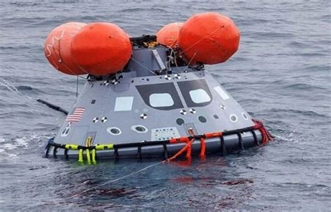 Nasa Capsule Orion Splashes Down After Record Setting Lunar Voyage