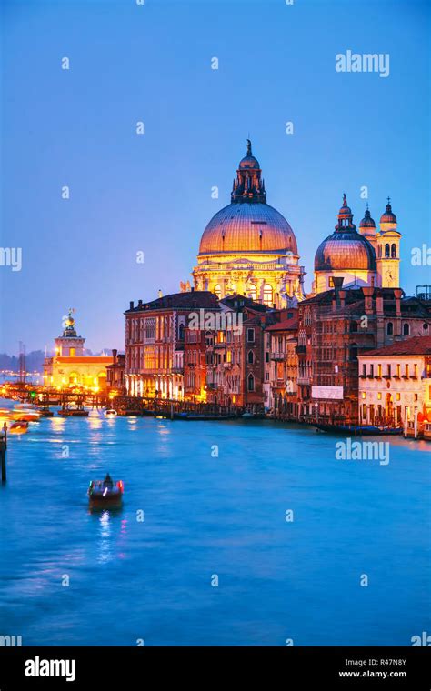 Basilica Di Santa Maria della Salute Stock Photo - Alamy