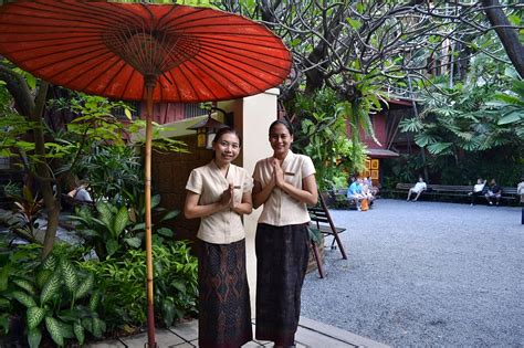 Visiting The Jim Thompson House In Bangkok Solitary Wanderer