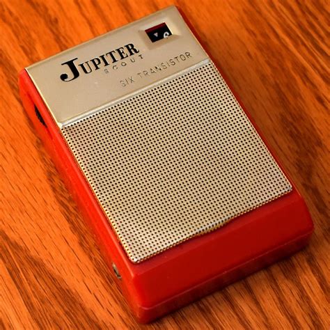 Vintage Jupiter Scout Transistor Radio No Model Number AM Band 6