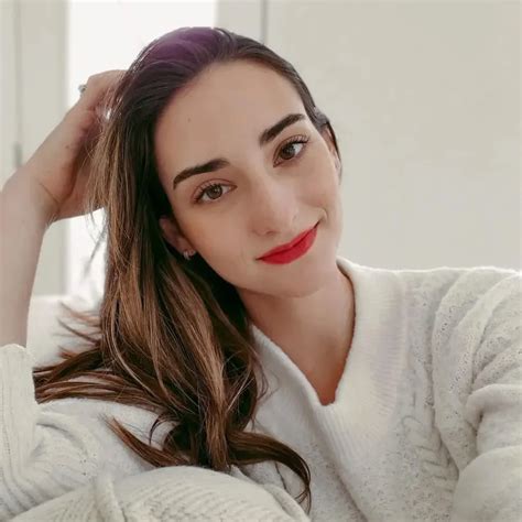 Abigail Shapiro Sexy And Hot Bikini Pictures Livinlavidalowcarb