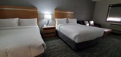 Hotel Wingate By Wyndham Lethbridge Lethbridge Canada Lowest Rate