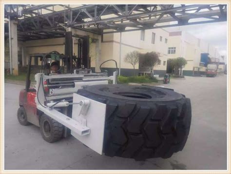 Big Diameter Tyre Clamp Forklift Wheel Lift Attachment Lift Truck ...