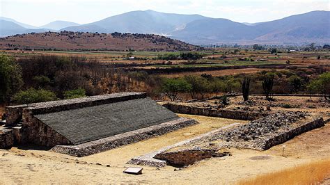 Convi Rtete En Explorador De La Zona Arqueol Gica Dainz Oaxaca Rifa