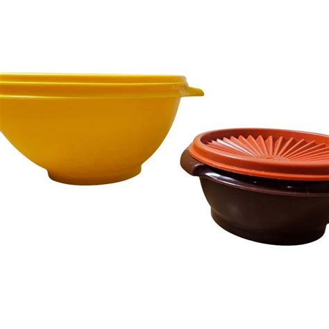 Set Of Tupperware Servalier Bowls With Lids S