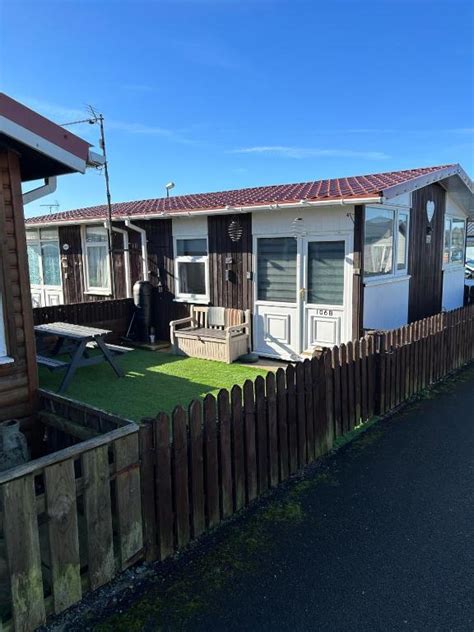 Modern One Bedroom Chalet With Central Heating Bridlington Updated