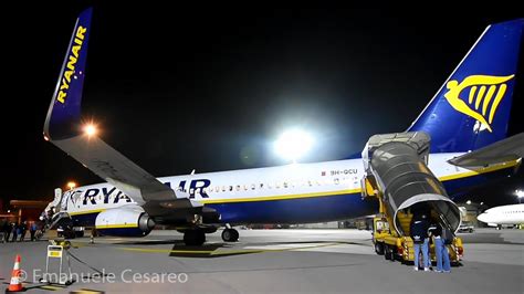 TRIP REPORT RYANAIR B737 800 Verona Villafranca Bari Palese