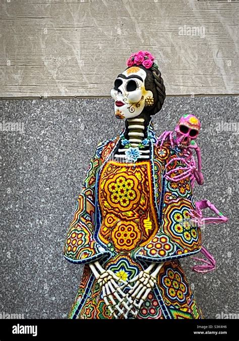 Azteca diosa azteca en catrina fotografías e imágenes de alta