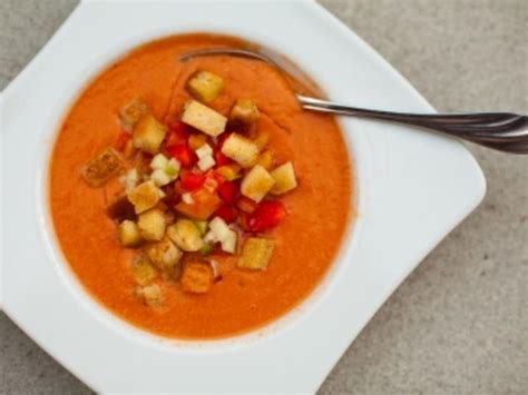 Gazpacho Mit Fleischtomaten Frisch Und Salatgurke Rezept Mit Bild