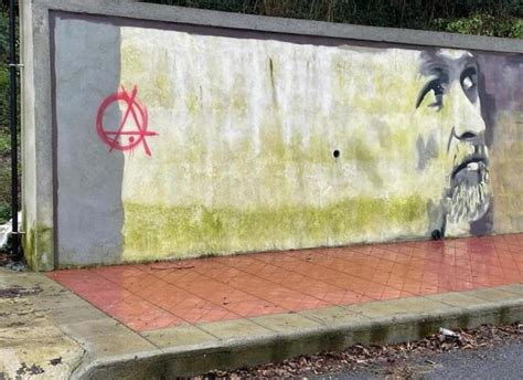 San Mango D Aquino Imbrattato Il Murales Di Pantani Con Simbolo Anarchico