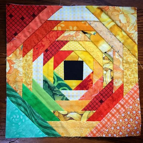 Pineapple Quilt Block | A table