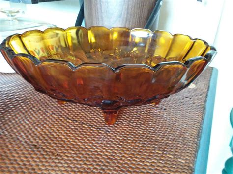 Beautiful Vintage Amber Glass Fruit Bowl Thanksgiving Centerpiece Or Hostess T Glass Fruit