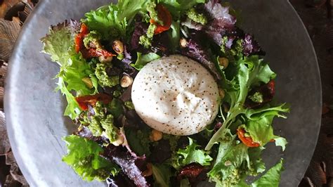 Ensalada De Queso Burrata Y Tomates Secos Cocina Casera