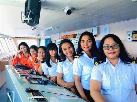 Report Confirms Women Seafarers Experience Onboard Gender Based