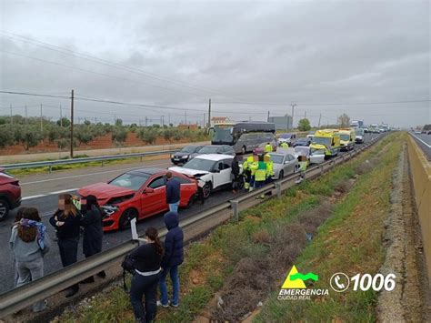 Cuatro Vehículos Implicados En Un Accidente Múltiple En La A 4 A La Altura De Consolación