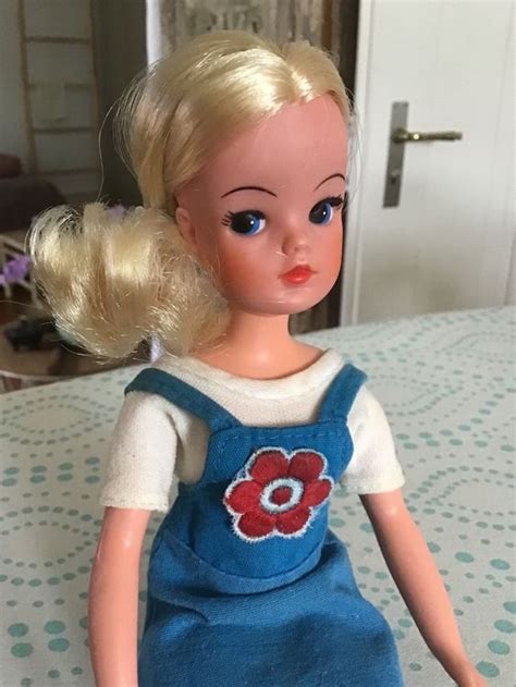 Vintage Sindy Barbie Aus Den Mitte 70ern Mit Hartem Kopf Kaufen Auf