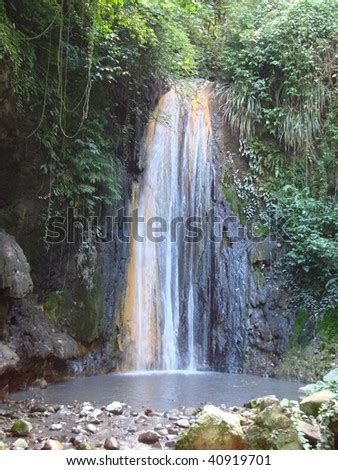 Diamond Falls St. Lucia Stock Photo 40919701 : Shutterstock