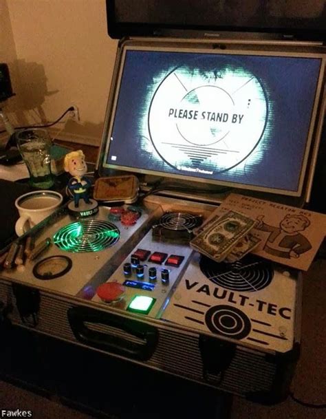 G.E.C.K. is initializing. Please wait... | Fallout theme, Gaming pc ...