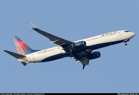 N Dz Delta Air Lines Boeing Gper Wl Photo By Brandon Ghany