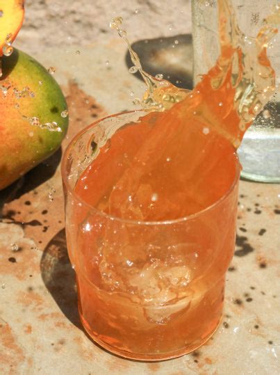 Moon Juice - Adaptogenic Beauty & Wellbeing