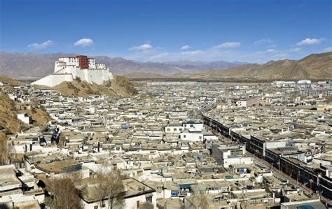 Xigaz Tibetan Plateau Himalayas Yarlung Tsangpo Britannica