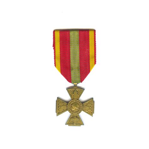 Combattants Cross For Volunteers 1939 1945 Liverpool Medals