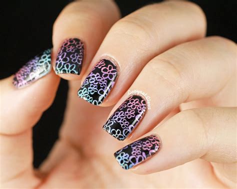 Copycat Claws: Sunday Stamping - Over A Holographic Polish