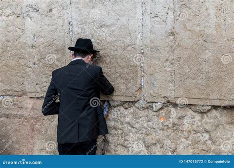 Jud O Ruegue En La Pared En Jerusal N Fotograf A Editorial Imagen De