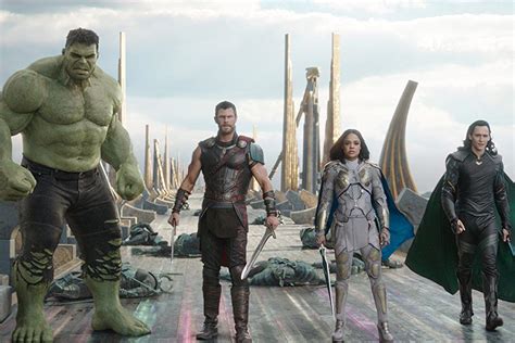 Thor: Ragnarok, the latest Marvel movie, reviewed.