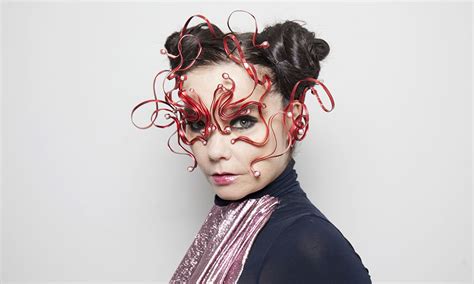 Björk Icelandic Prolific Maverick And Vibrant Artist Udiscover Music