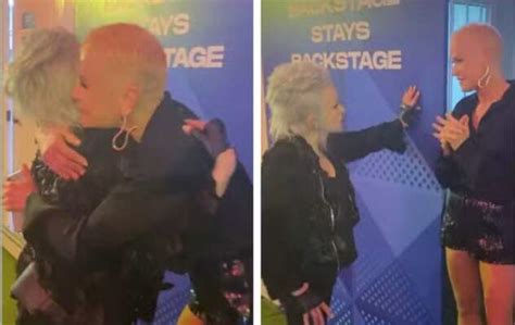 Xuxa Encontra Cyndi Lauper Nos Bastidores Do Rock In Rio E Ganha