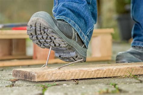 Roofing Shoes: The Ultimate Footwear for Rooftop Safety