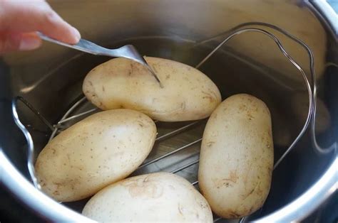 How to Boil Potatoes in Instant Pot? - Piping Pot Curry