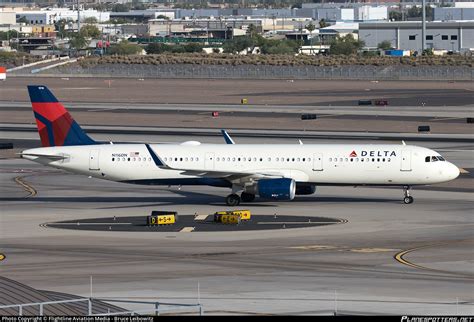 N Dn Delta Air Lines Airbus A Wl Photo By Flightline Aviation