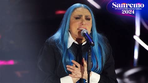 Sanremo 2024 Loredana Berté canta Pazza YouTube