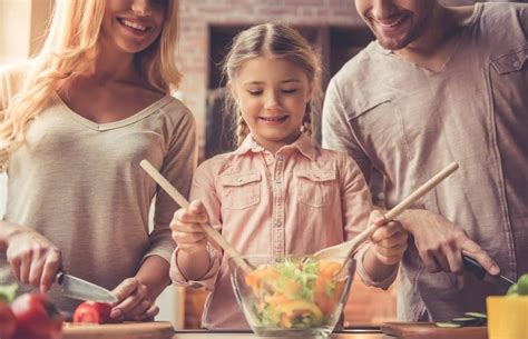 5 Beneficios De Comer En Familia