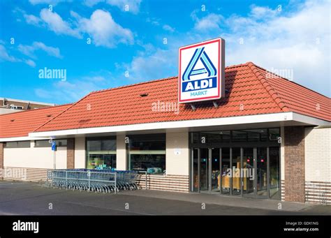 Aldi Food Market Hi Res Stock Photography And Images Alamy