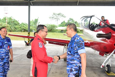 Jupiter Aerobatik Team Jat Sambangi Lanud Roesmin Nurjadin Pekanbaru