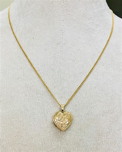 Stunning Vintage 9ct Gold Heart Shaped Locket And 20 Inch Chain